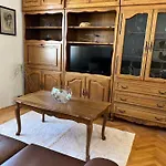 Ana, Free Garage Parking Apartment