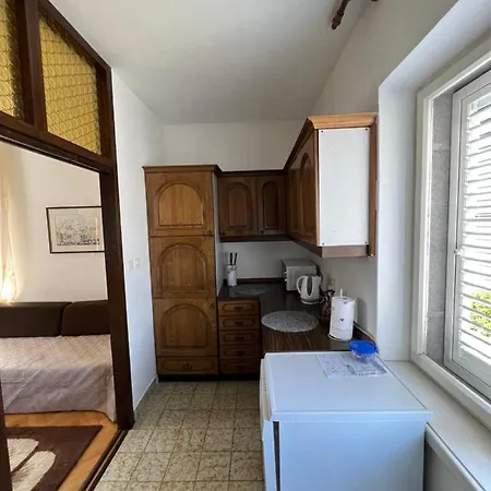 아파트 Ana, Free Garage Parking 시베니크