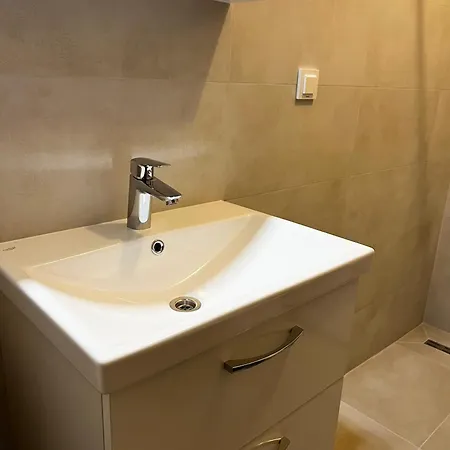 아파트 Ana, Free Garage Parking 시베니크