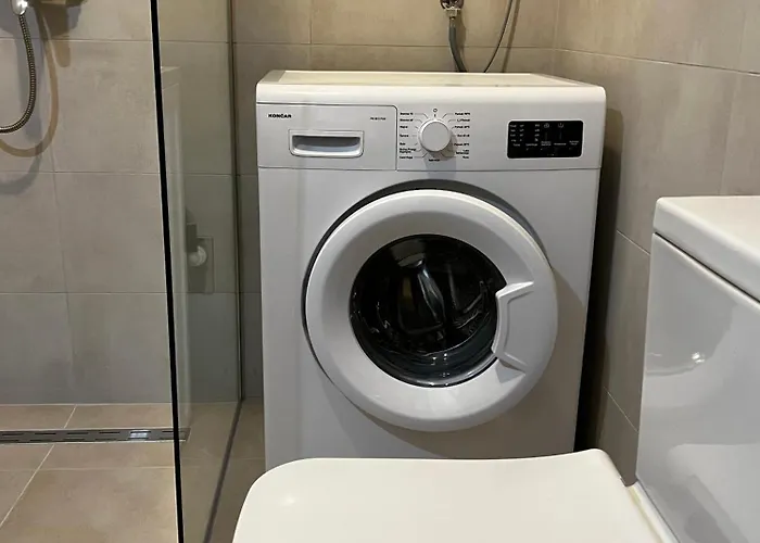 Ana, Free Garage Parking Apartament Szybenik